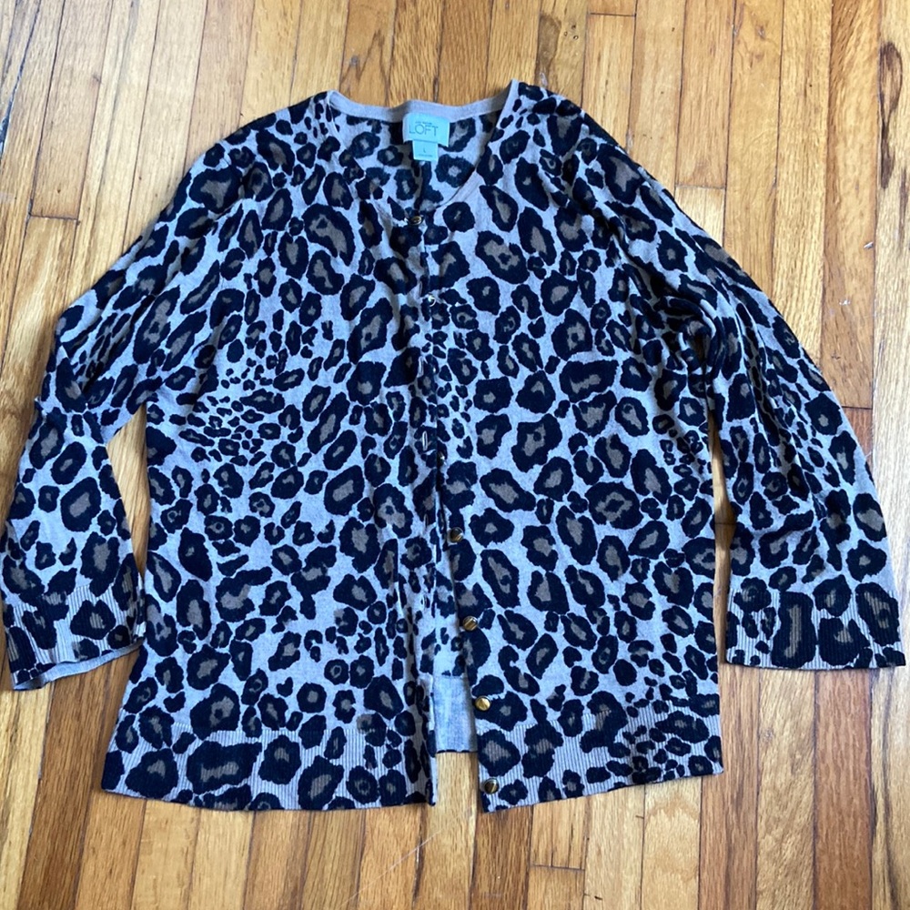 Ann Taylor LOFT leopard cardigan Sz L